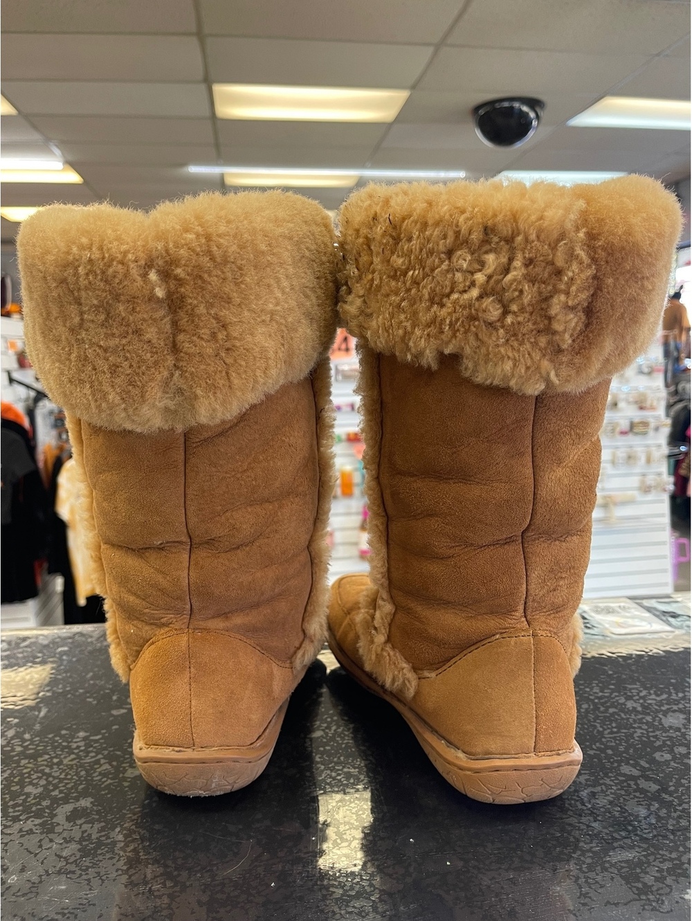 Born Women's Shearling Lined Tan Suede Winter Boots Size 10 - Picture 3 of 6